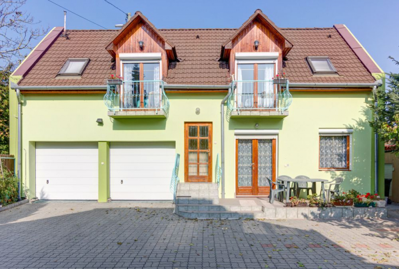 Ádi-Ida Lak - Hévíz